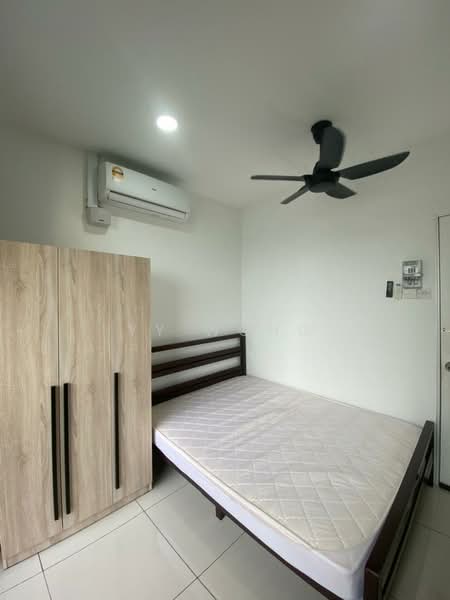 Service Residence for Sale at Kenwingston Skylofts - YY Wong - Bedroom - PropertyGuru.com.my