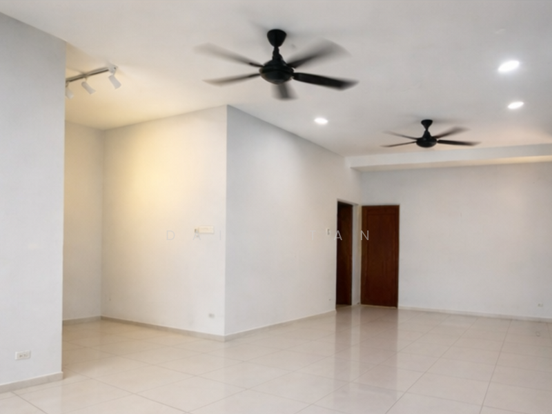 2.5-storey Terraced House for Sale in Bandar Bukit Puchong (Puchong) - Daizy Tan - Living Room - PropertyGuru.com.my