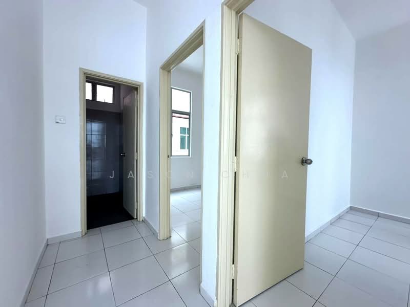 Apartment for Rent at Seri Molek Perdana - Jason Chua - Interior - PropertyGuru.com.my