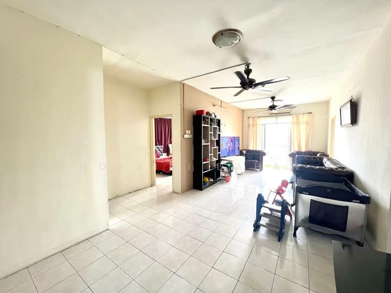 Platinum Hill PV 5 untuk Untuk Dijual - RM 420,000, Mac 2026 - Living Room - PropertyGuru.com.my