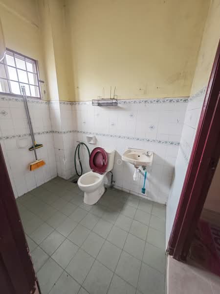 2-storey Terraced House for Sale in Puchong (Selangor) - YY Wong - Bathroom - PropertyGuru.com.my