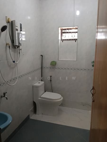 Semi-Detached House for Sale in Taman Serene (Johor Bahru) - Niko Lew - Bathroom - PropertyGuru.com.my