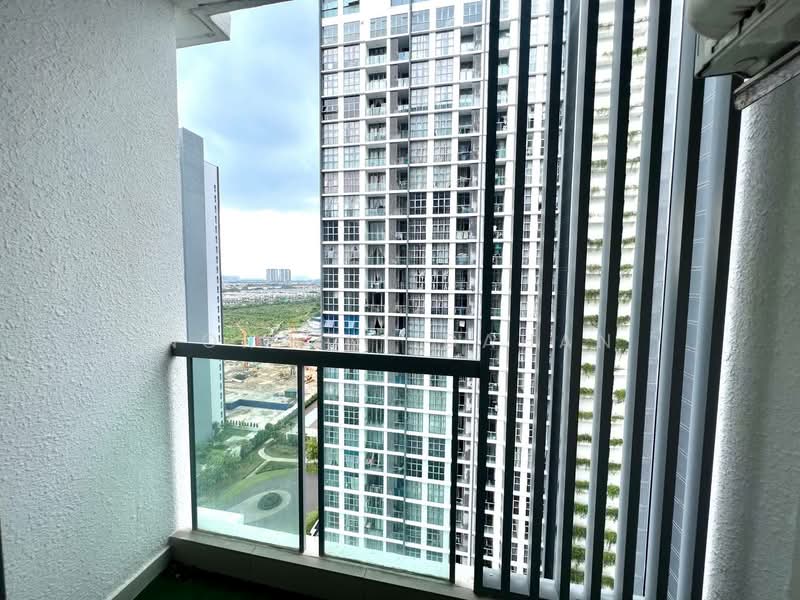 Condominium for Sale at Lakefront Residence - Noraini Dahan - Balcony - PropertyGuru.com.my