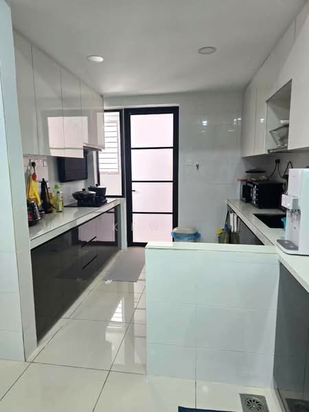 Goodview Heights untuk Untuk Dijual - RM 900,000, Mac 2026 - Kitchen - PropertyGuru.com.my