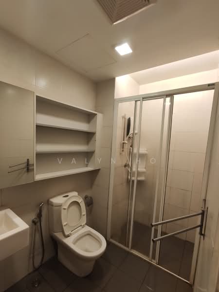 Garden Plaza untuk Untuk Disewa - RM 1,200 /bulan, Mac 2026 - Bathroom - PropertyGuru.com.my