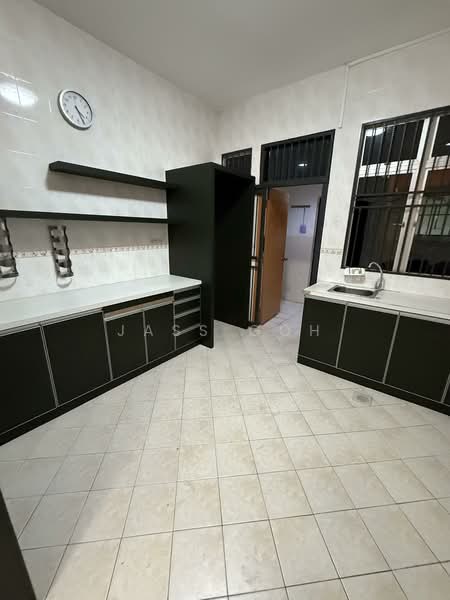 Sungai Buloh untuk Untuk Disewa - RM 2,000 /bulan, Mac 2026 - Kitchen - PropertyGuru.com.my