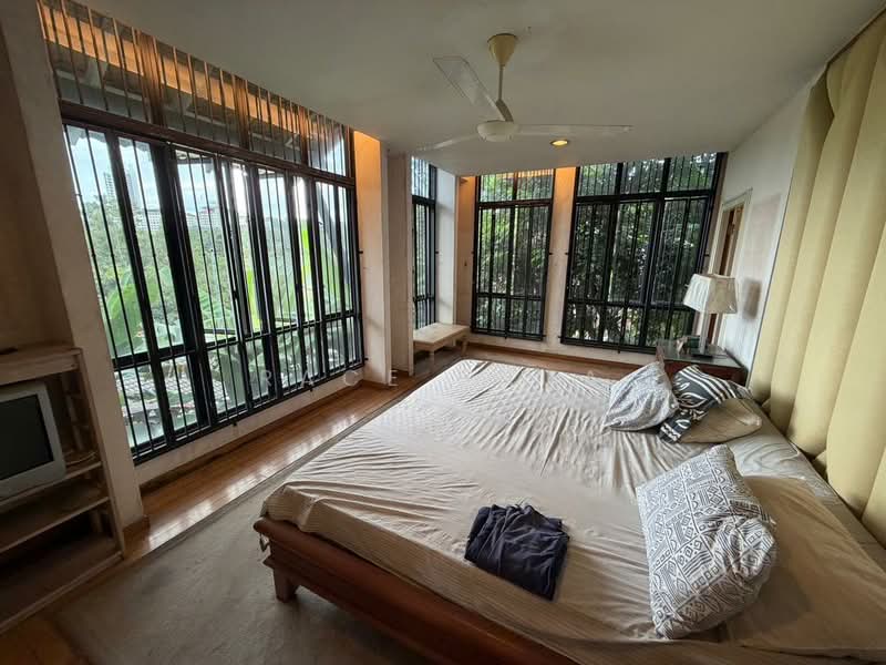 Bungalow for Sale in Seksyen 17 (Petaling Jaya) - Race Phua - Bedroom - PropertyGuru.com.my