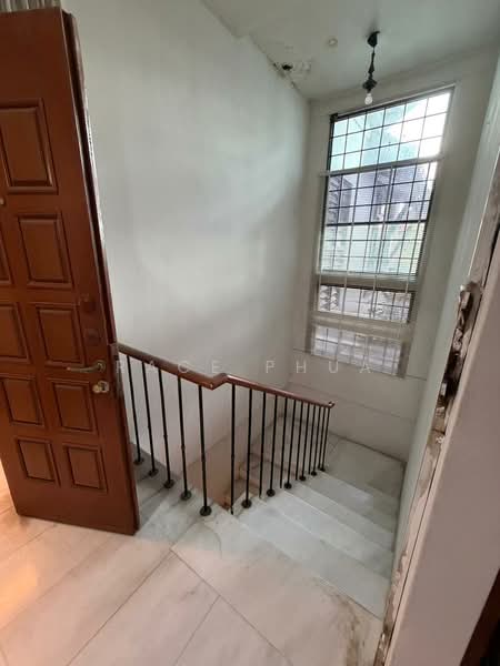 Bungalow for Sale in Seksyen 17 (Petaling Jaya) - Race Phua - Entrance - PropertyGuru.com.my