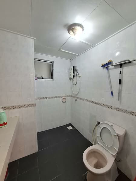 Kondominium untuk Dijual di Villa Lagenda - David Tang - Bathroom - PropertyGuru.com.my