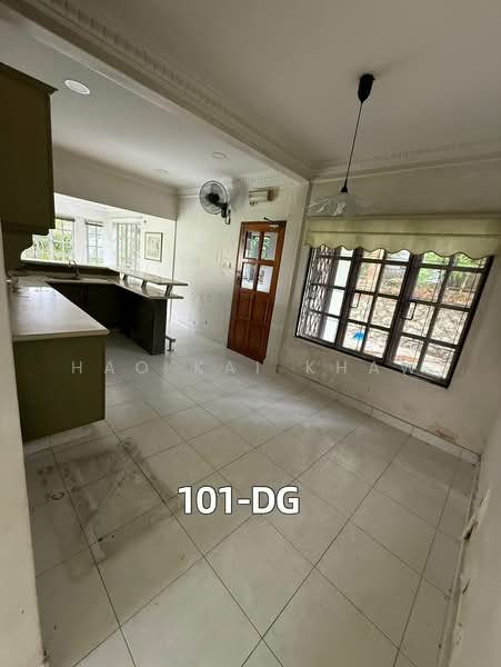 Bungalow for Sale in Seksyen 17 (Petaling Jaya) - Hao Kai Khaw - Kitchen - PropertyGuru.com.my