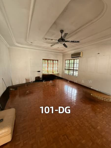 Bungalow for Sale in Seksyen 17 (Petaling Jaya) - Hao Kai Khaw - Living Room - PropertyGuru.com.my