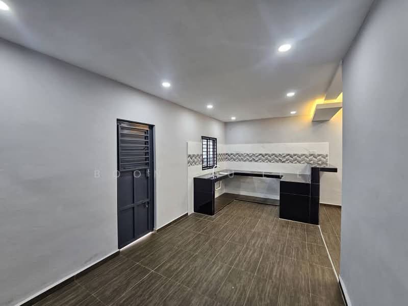 2-storey Terraced House for Sale in Ampang (Selangor) - Boon Hau Lee - Kitchen - PropertyGuru.com.my
