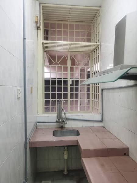 Townhouse for Sale in Cheras (Kuala Lumpur) - Jimmy Ng - Kitchen - PropertyGuru.com.my