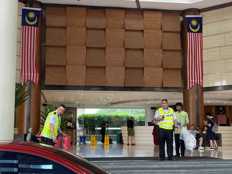 Apartment for Sale at Sucasa Corporate - Mr Jeff Low - Entrance - PropertyGuru.com.my