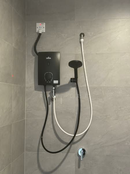 Service Residence for Sale at SUNSURIA FORUM SERVICED APARTMENT - Ray Lee - Bathroom - PropertyGuru.com.my