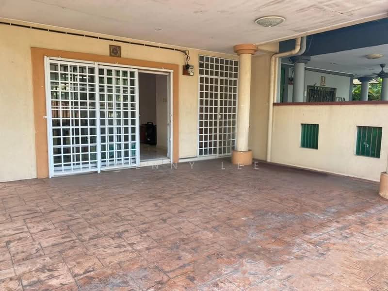 Semi-Detached House for Sale in Kajang (Selangor) - Benny Lee - Exterior - PropertyGuru.com.my