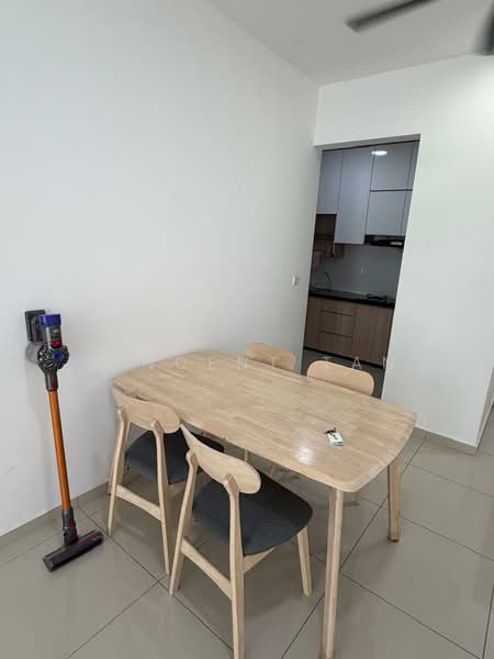 i-Santorini untuk Untuk Disewa - RM 1,900 /bulan, Mac 2026 - Dining Room - PropertyGuru.com.my