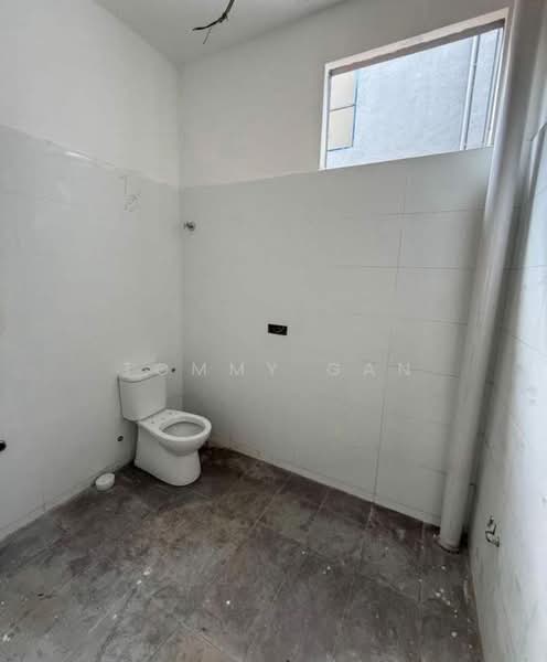 Shop for Rent in Simpang Ampat (Penang) - Tommy Gan - Bathroom - PropertyGuru.com.my
