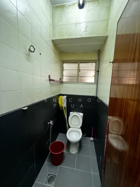 2-storey Terraced House for Rent in Seri Kembangan (Selangor) - Yaan Choon Phua - Bathroom - PropertyGuru.com.my
