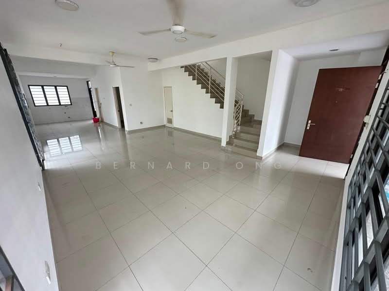 2-storey Terraced House for Sale in Rawang (Selangor) - Bernard Ong - Living Room - PropertyGuru.com.my