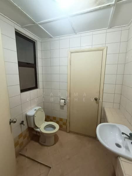 Armanee untuk Untuk Dijual - RM 450,000, Mac 2026 - Bathroom - PropertyGuru.com.my