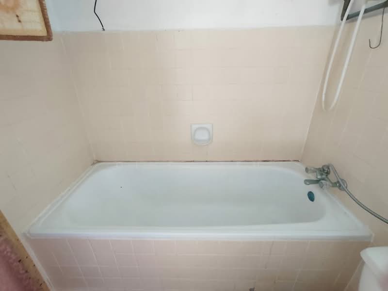 Condominium for Sale at The Reef Condominium - Cindy Teh - Bathroom - PropertyGuru.com.my