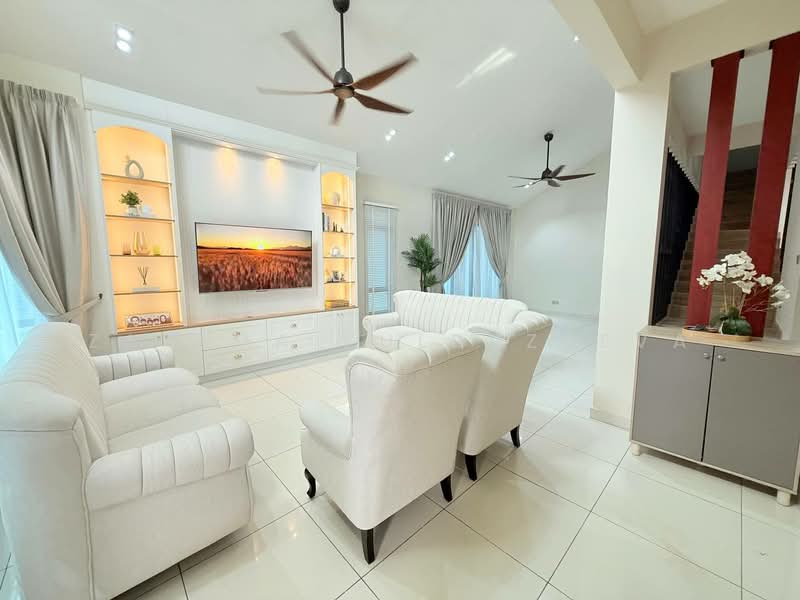 Bungalow for Sale in Puncak Bestari (Puncak Alam) - Zarema Kulbuzheva - Living Room - PropertyGuru.com.my