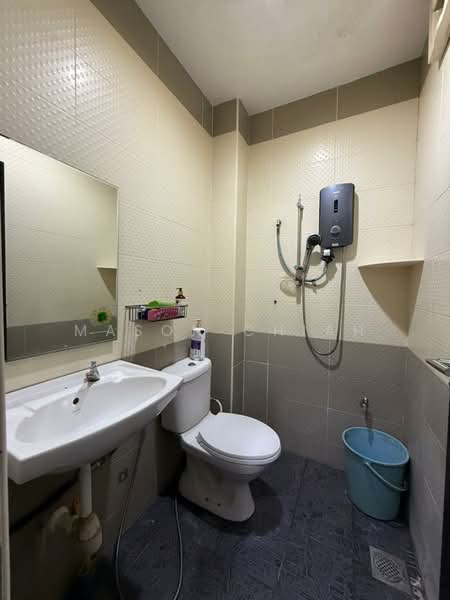 2-storey Terraced House for Sale in Bandar Bukit Tinggi 2 (Klang) - Mason Chiah - Bathroom - PropertyGuru.com.my