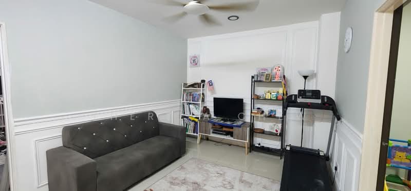 2-storey Terraced House for Sale in Taman Saujana KLIA (Sepang) - Theresa Chew - Living Room - PropertyGuru.com.my