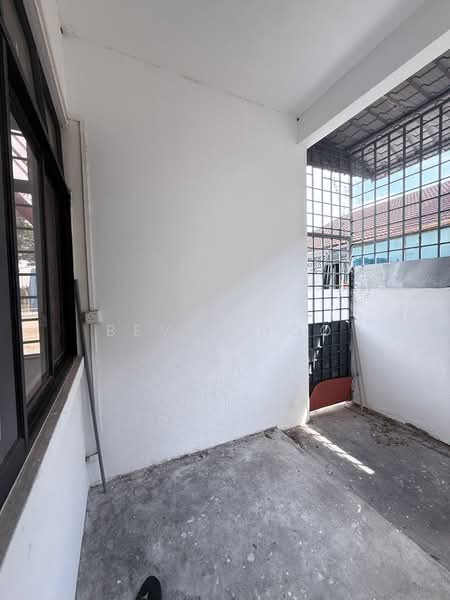 2-storey Terraced House for Rent in Taman Daya (Johor Bahru) - Bevis Hoo - Exterior - PropertyGuru.com.my