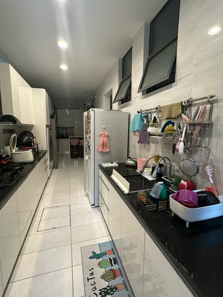 Semi-Detached House for Sale in Bukit Jelutong (Shah Alam) - Shirley Looi - Kitchen - PropertyGuru.com.my