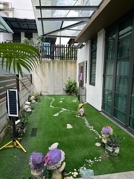 Semi-Detached House for Sale in Bukit Jelutong (Shah Alam) - Shirley Looi - PropertyGuru.com.my