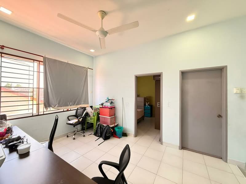 Cluster House for Sale in Johor Bahru (Johor) - Werner Kee - Study - PropertyGuru.com.my