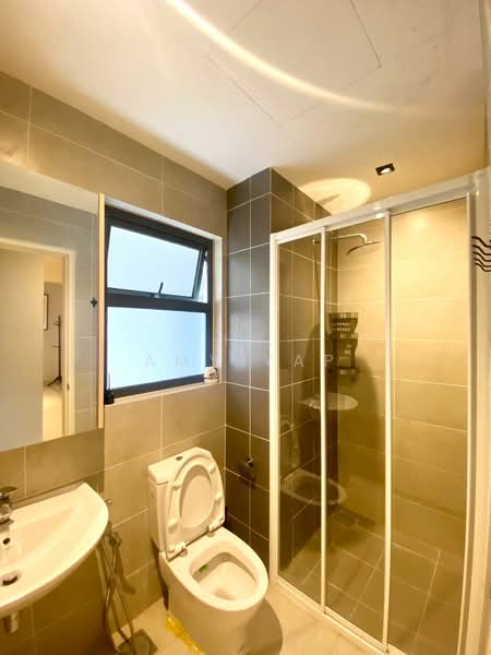 Lakeville Residence untuk Untuk Disewa - RM 2,300 /bulan, Mac 2026 - Bathroom - PropertyGuru.com.my