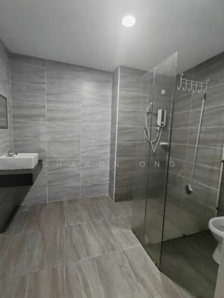 Service Residence for Sale at KSL Residence @ Daya - Sharon Ong - Bathroom - PropertyGuru.com.my