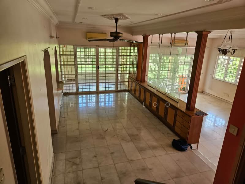 Bukit Jelutong untuk Untuk Dijual - RM 1,700,000, Apr 2026 - Living Room - PropertyGuru.com.my