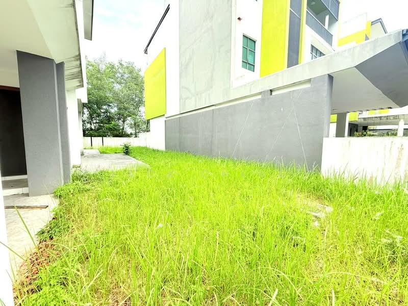 Bungalow for Sale in Bandar Country Homes (Rawang) - Jack Cheng - Exterior - PropertyGuru.com.my