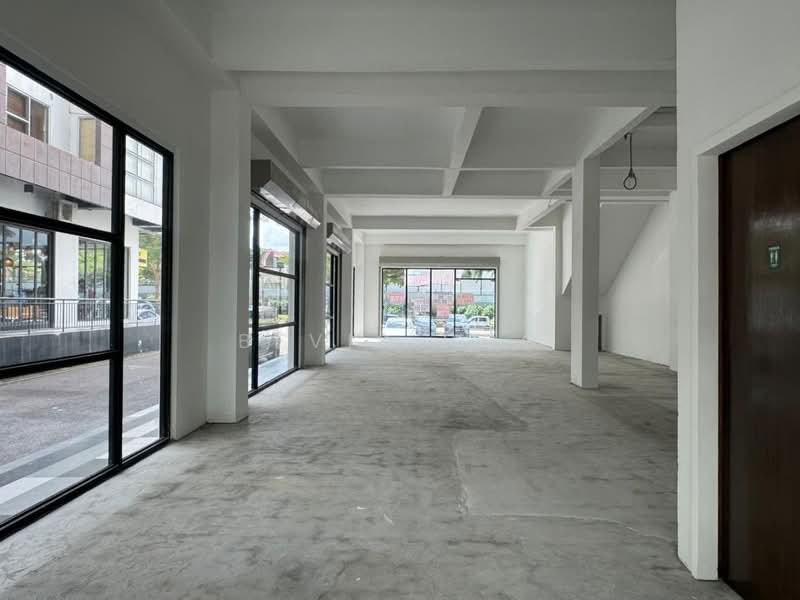 Shop for Rent in Taman Molek (Johor Bahru) - Bevis Hoo - PropertyGuru.com.my