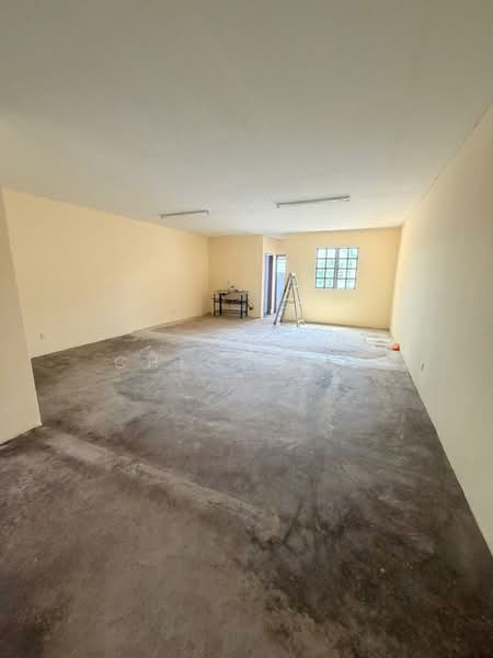 Shop for Sale in Taman Kapar Indah (Kapar) - Chloe Tan - Interior - PropertyGuru.com.my