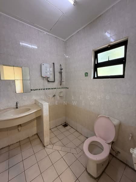 Townhouse for Rent in Sunway Damansara (Kota Damansara) - Dante Leong Zhenwen - Bathroom - PropertyGuru.com.my