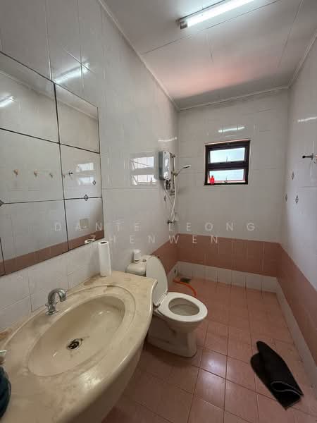 Townhouse for Rent in Sunway Damansara (Kota Damansara) - Dante Leong Zhenwen - Bathroom - PropertyGuru.com.my