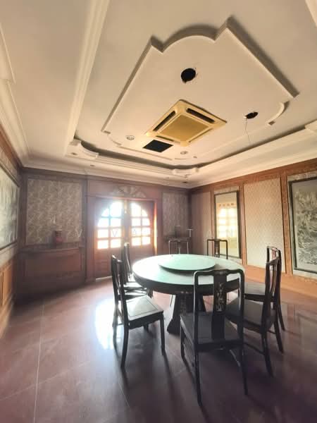 Bungalow House for Sale in Taman Sri Andalas (Klang) - Vivan Tan - Dining Room - PropertyGuru.com.my