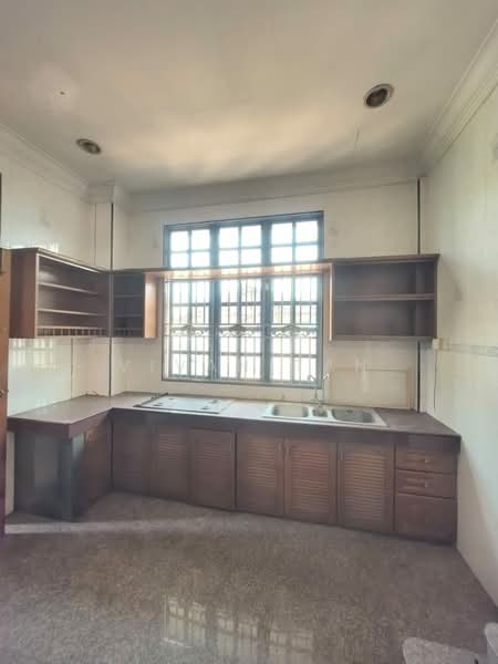 Bungalow House for Sale in Taman Sri Andalas (Klang) - Vivan Tan - Kitchen - PropertyGuru.com.my