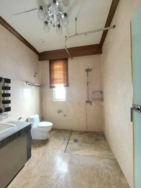 Bungalow House for Sale in Taman Sri Andalas (Klang) - Vivan Tan - Bathroom - PropertyGuru.com.my