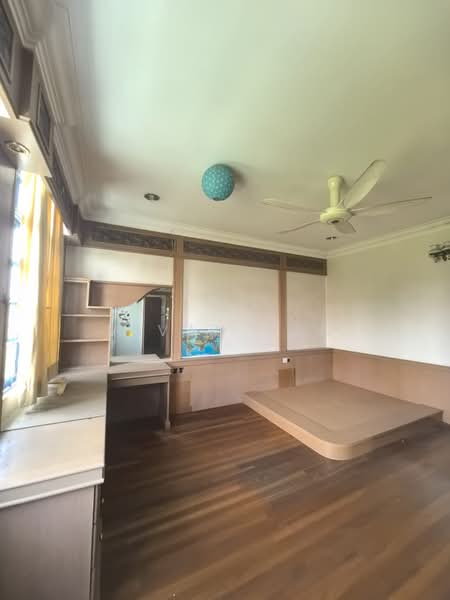 Bungalow House for Sale in Taman Sri Andalas (Klang) - Vivan Tan - Bedroom - PropertyGuru.com.my