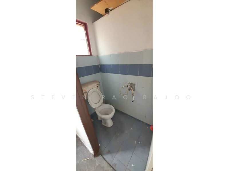 Apartment for Rent at Pangsapuri Baiduri - Steven Rao Rajoo - Bathroom - PropertyGuru.com.my