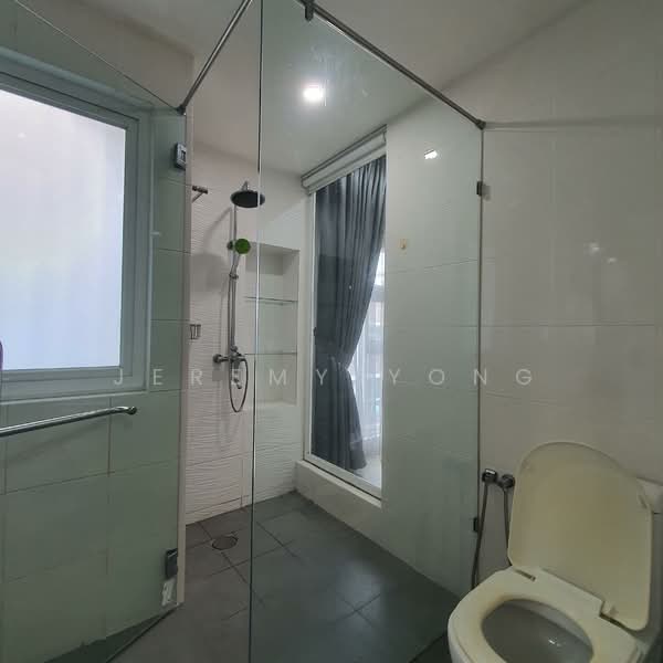 4-storey Terraced House for Rent in Batu 9 (Cheras) - Jeremy Yong - Bathroom - PropertyGuru.com.my