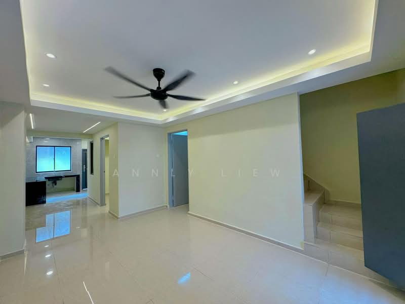Taman Puteri Wangsa untuk Untuk Dijual - RM 368,000, Mac 2026 - Living Room - PropertyGuru.com.my