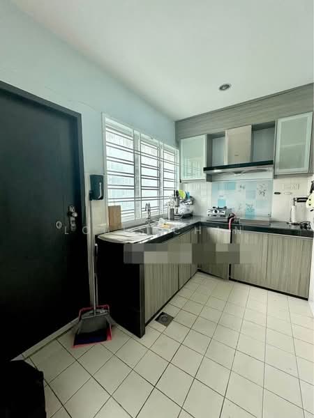 Terraced House for Sale in Bandar Puteri Klang (Klang) - Louis Chan - Kitchen - PropertyGuru.com.my