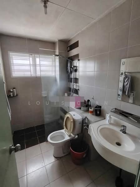 Terraced House for Sale in Bandar Puteri Klang (Klang) - Louis Chan - Bathroom - PropertyGuru.com.my